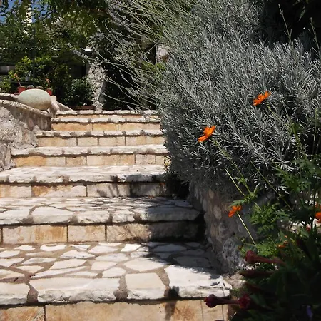 Stone Sívros